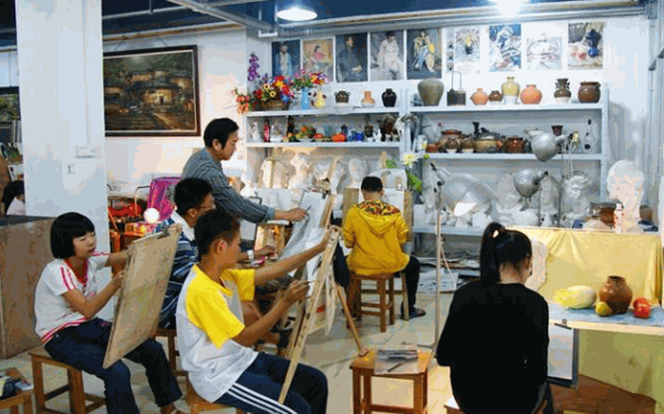 润格美术培训学校